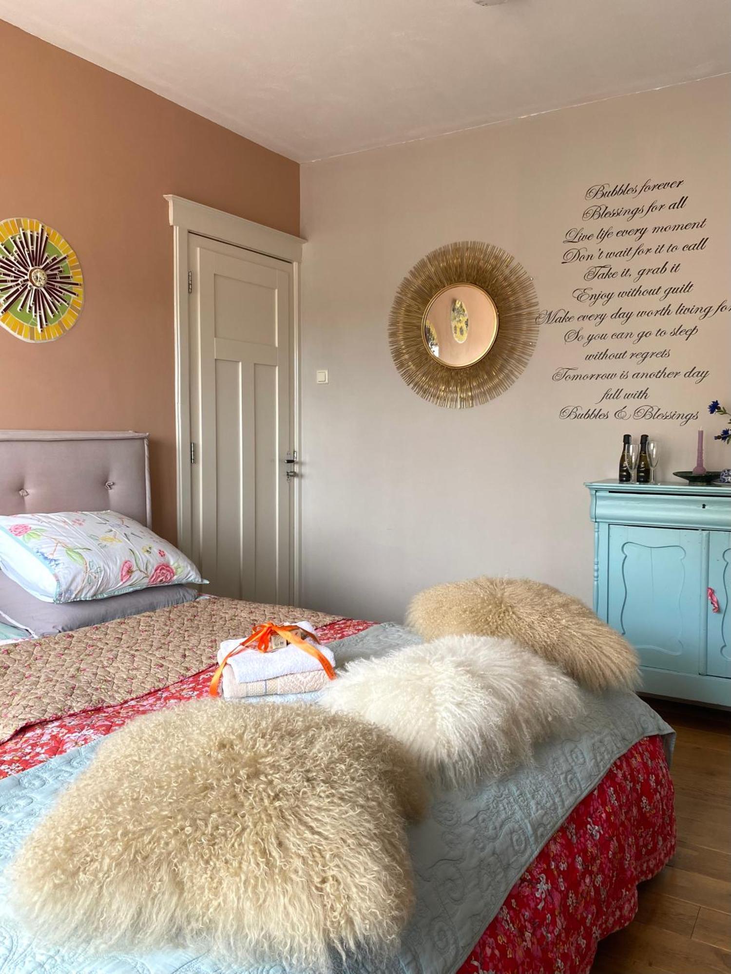 Bubbles & Bed Bed & Breakfast Билтховен Екстериор снимка