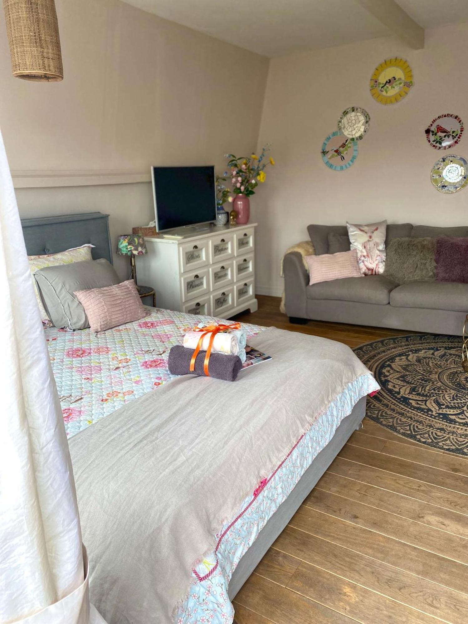 Bubbles & Bed Bed & Breakfast Билтховен Екстериор снимка